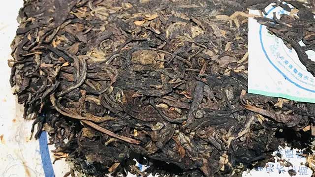 黎明八角亭2008年雅韵青饼