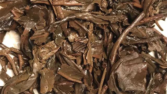 黎明八角亭2008年雅韵青饼