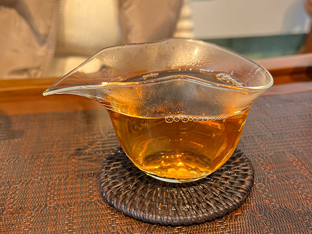 图为1998年大字绿印青饼