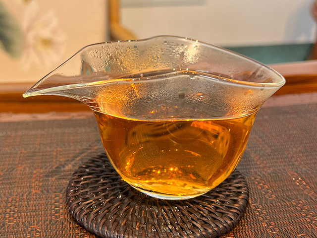 图为1998年大字绿印青饼