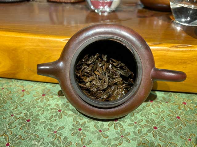 图为2002年班章青饼散块