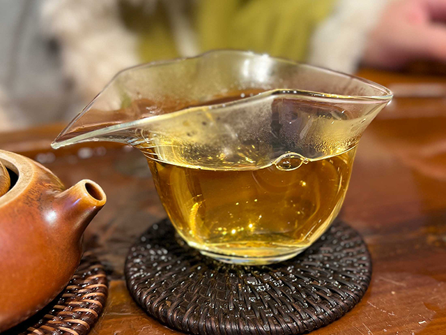 图为2015年勐麻河5号单株古树小饼