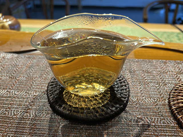 图为2003年313批7542傣文青饼