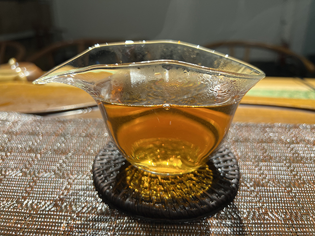 图为2003年313批7542傣文青饼