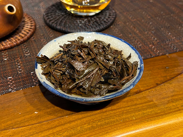 图为2003年309批7542青饼