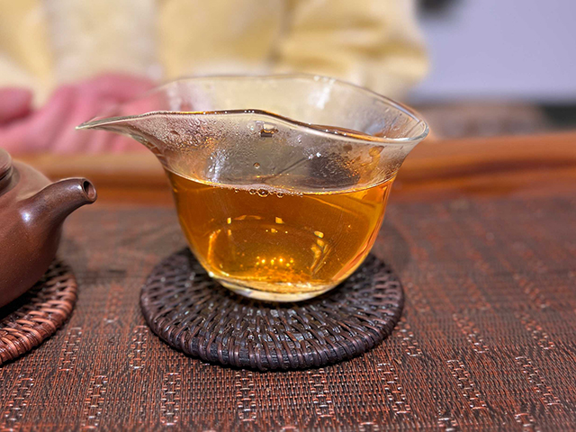 图为2003年班章青饼