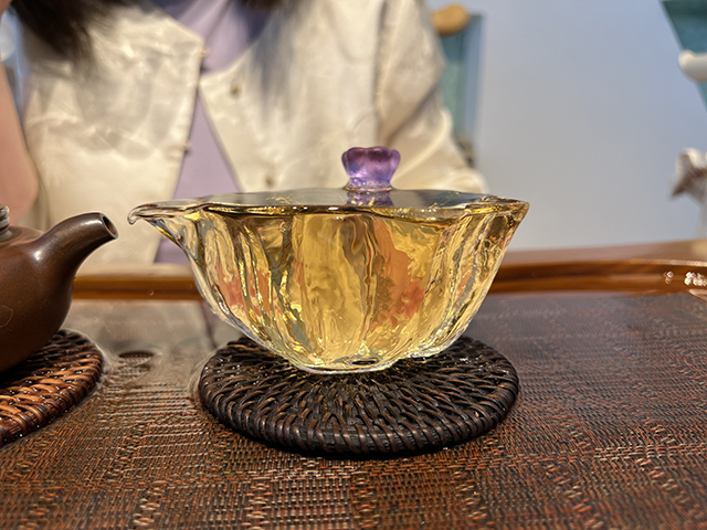 图为1999年蓝印青饼鬼蓝印鬼脸班章