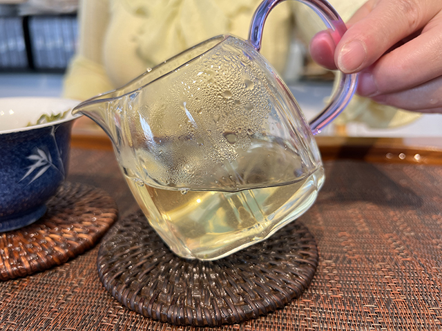 图为2026年勐海雷达山单株挑采古树散料