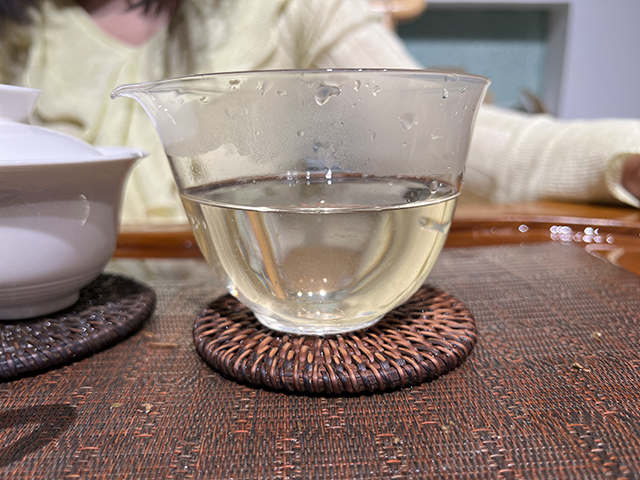 图为2026年困鹿山细叶古树茶样品