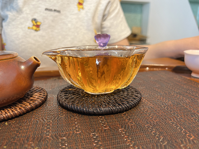 图为1999年甲级易武大绿印青饼