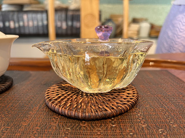 图为蓝版2022摆尾箐古树茶小饼