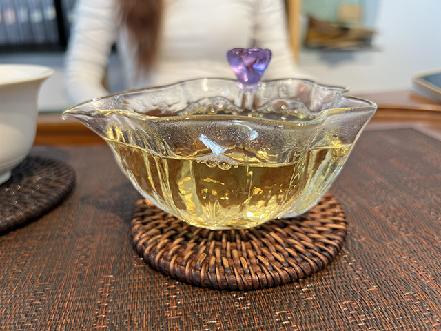 图为蓝版2022摆尾箐古树茶小饼