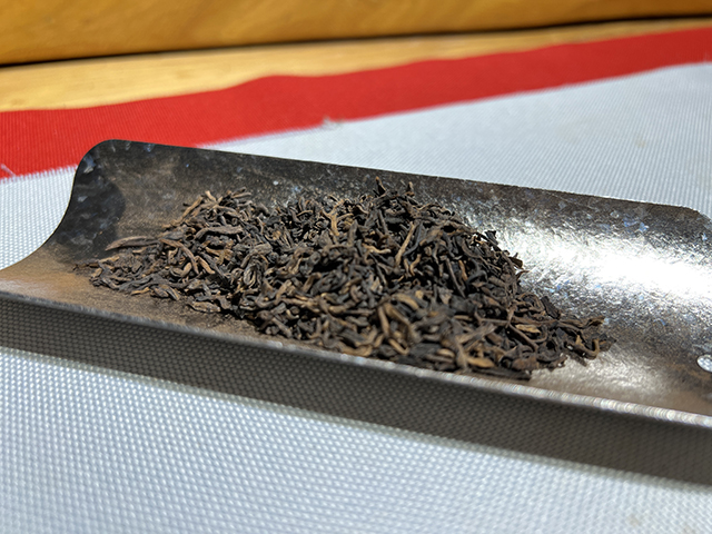 图为昆明仓2003年宫廷熟茶散料