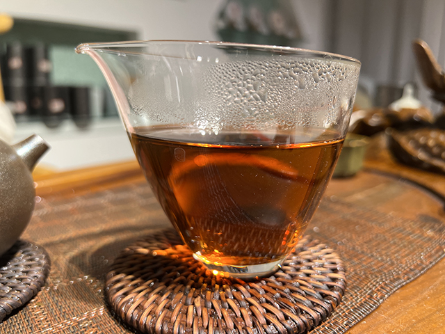 图为昆明仓2003年宫廷熟茶散料