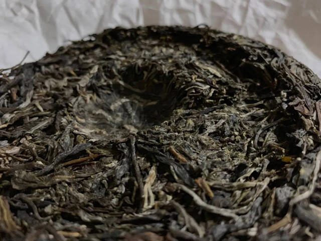 重山茶坊2019年南糯山半坡寨美人地古树小饼