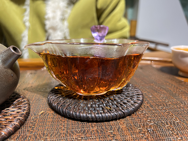 图为1998年黄印熟茶