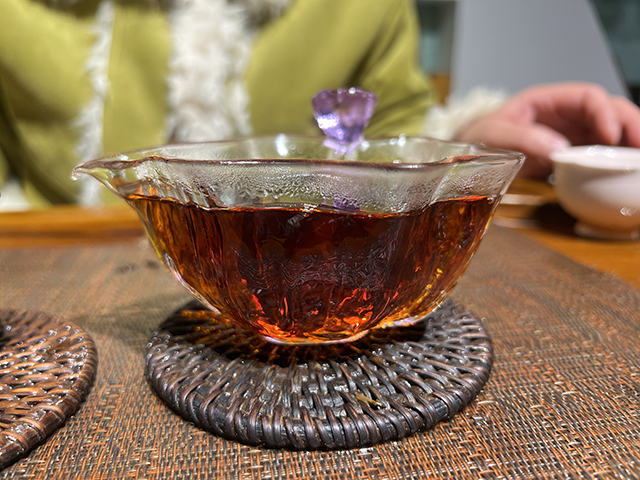图为1998年黄印熟茶