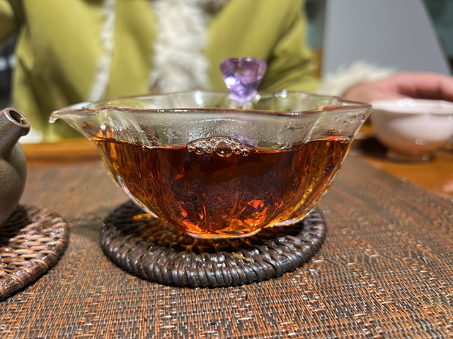 图为1998年黄印熟茶