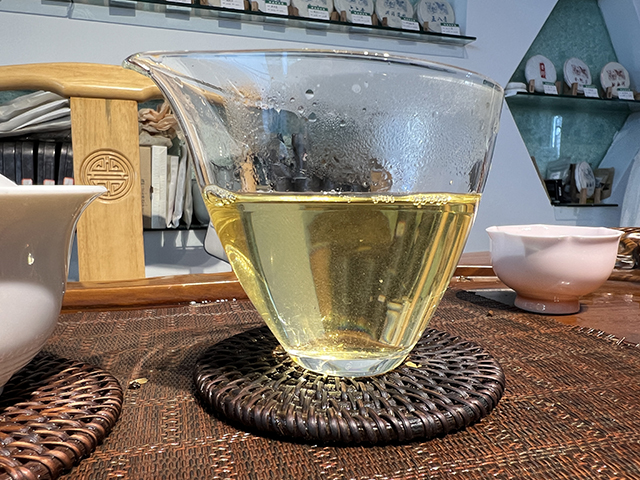 图为2026年邦东绿水塘古树茶散料