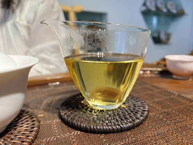 图为2026年邦东绿水塘古树茶散料