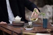 【津品茶话】好茶不囿于器，不拘于席，喝茶本该如此