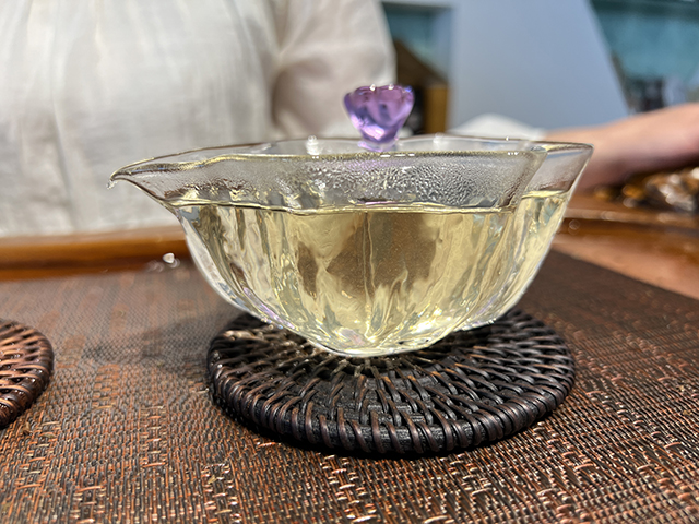 图为2026年邦东草籽地古树茶散料H总样本