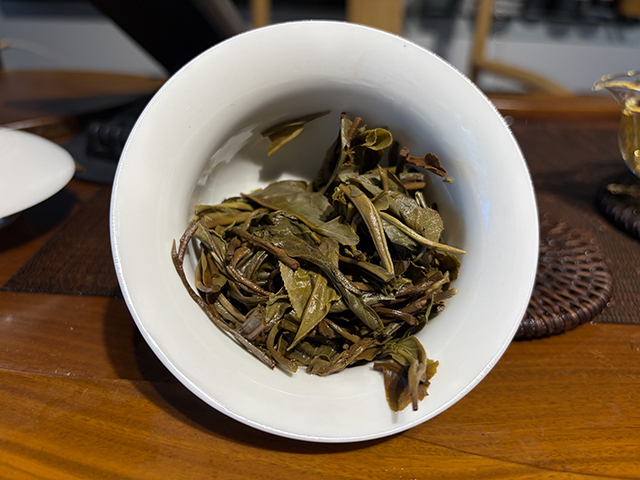 图为蓝版2023芭依箐易武小薄荷塘茶