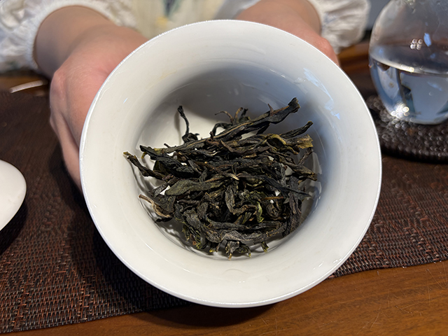 图为2026年邦东草籽地古树茶散料