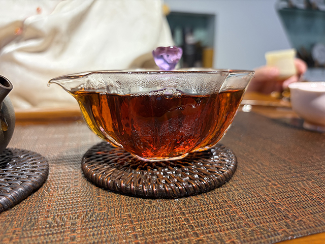 图为昆明茶厂90年代9016熟沱