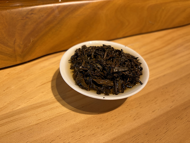 图为春城茶厂1995年甲级青沱