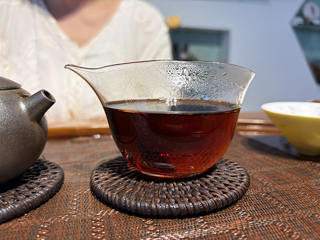图为私藏茶1999年磨菇沱熟沱