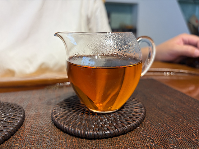 图为私藏茶1999年磨菇沱熟沱