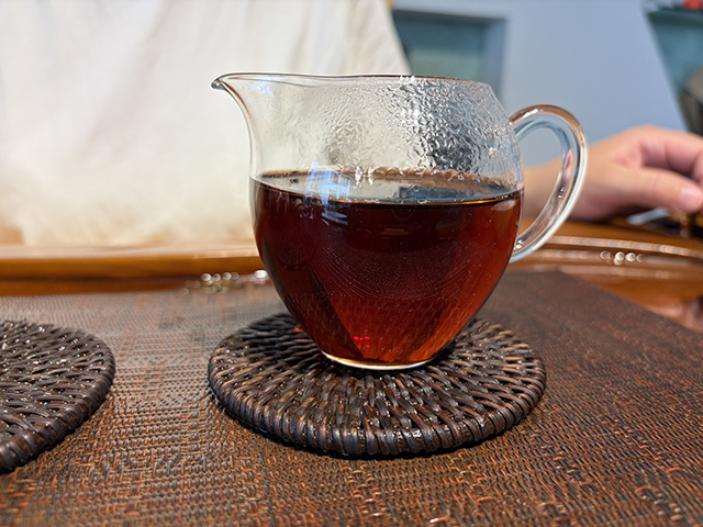 图为私藏茶1999年磨菇沱熟沱