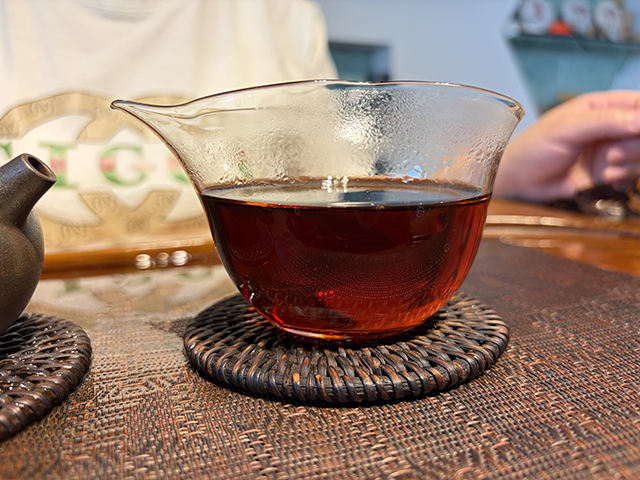 图为私藏茶1999年磨菇沱熟沱