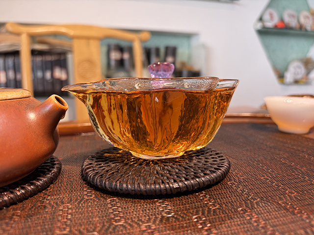 图为昆明茶厂90年代3917青沱